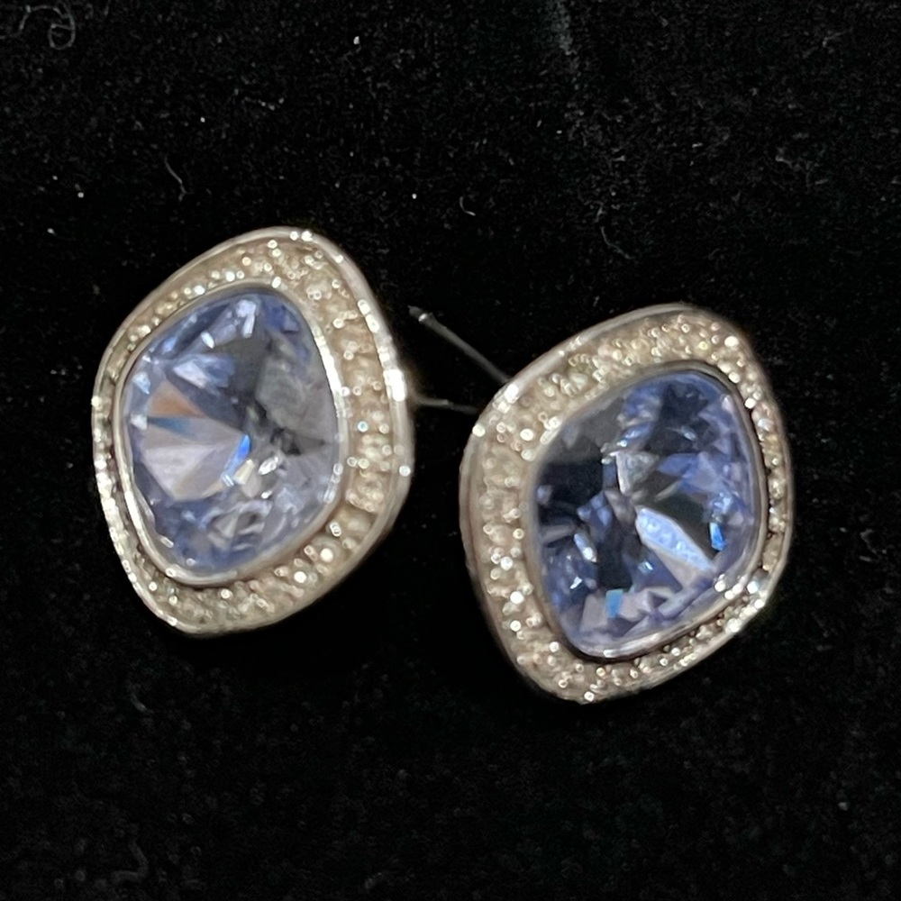 Swarovski Cushion Halo Light violet crystal earrings
